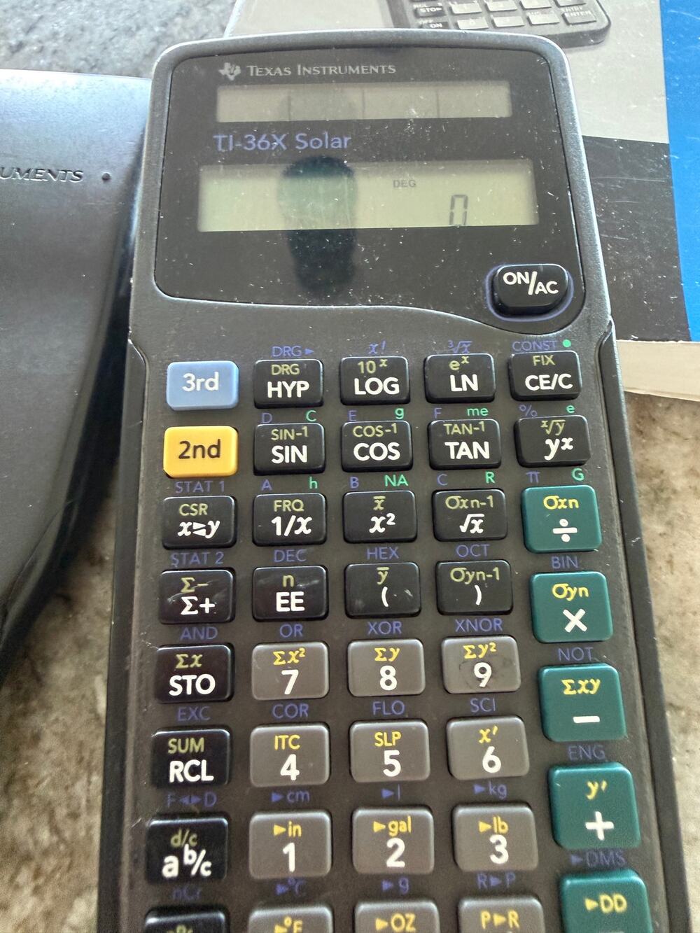 Texas Instruments TI-36X Solar Scientific Calculator w Hard Case TI-82 Guidebook